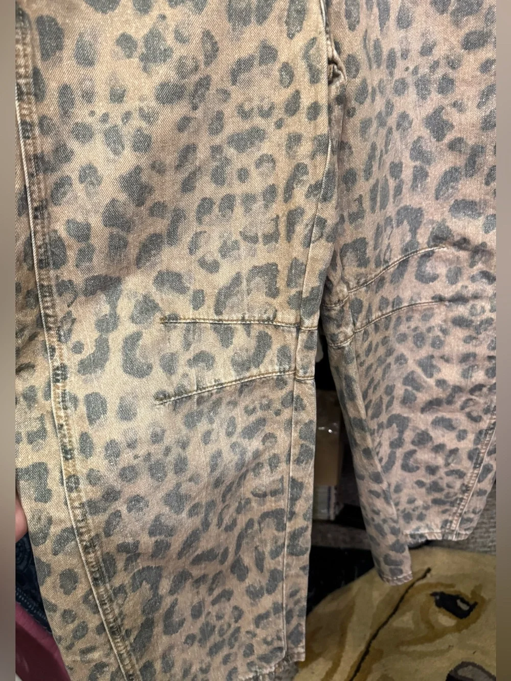 NWOT Free People We The Free Good Luck Printed Barrel Jeans - brown sugar - 28 - Picture 10 of 12